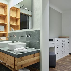 Badezimmer in der Deluxe Residence