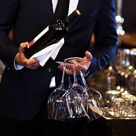 Chef de Rang/Sommelier (m/w/x)