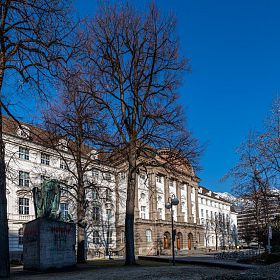 Universität Innsbruck